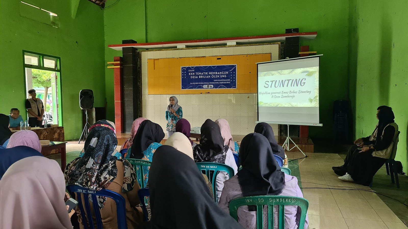 Cegah Stunting! Mahasiswa KKN 78 UNS Gelar Sosialisasi Anti Stunting 